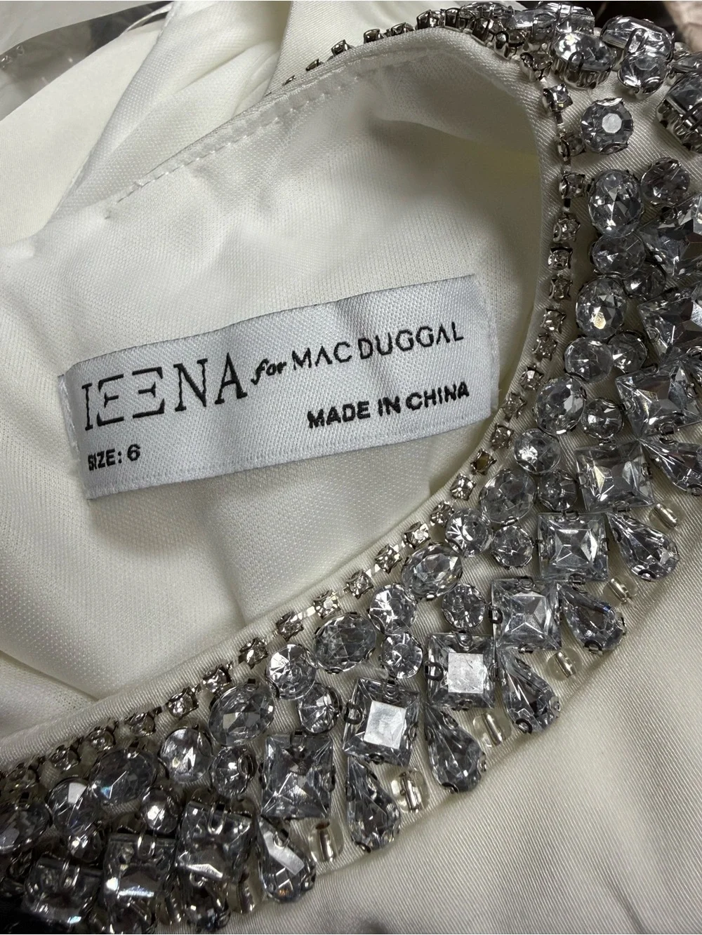 Mac Duggal nwt ieena